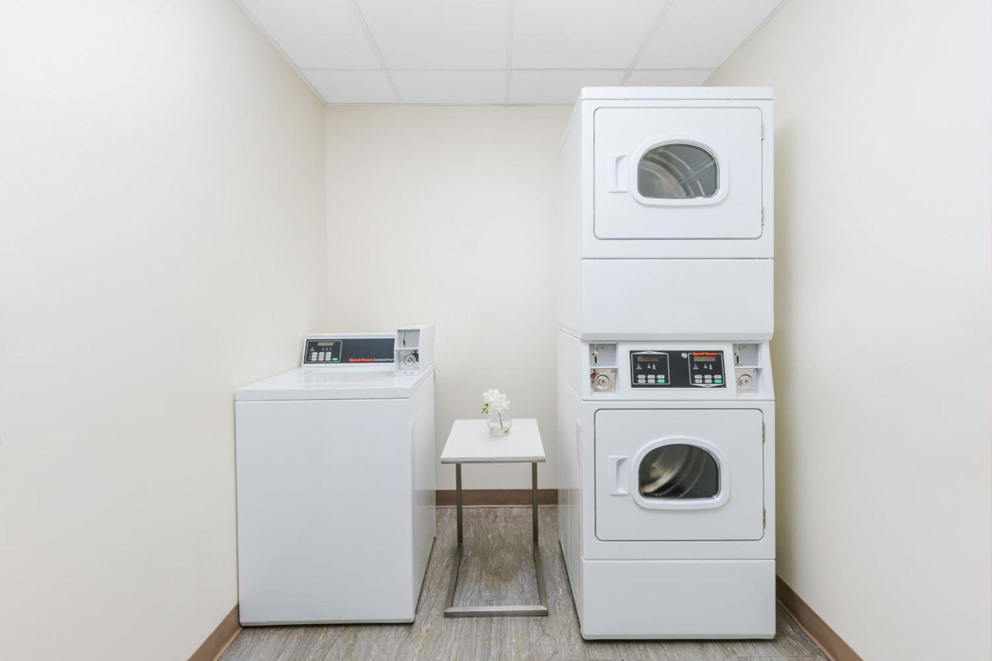 Residence Inn Atlanta Downtown Екстериор снимка