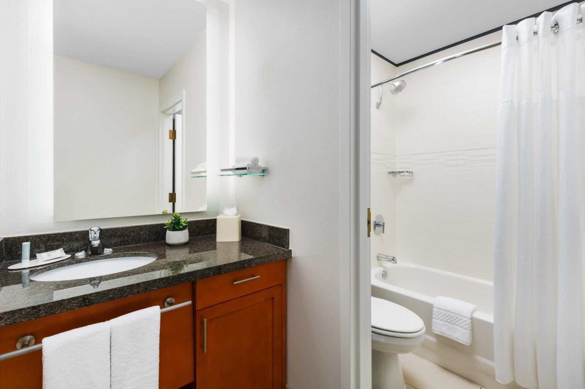 Residence Inn Atlanta Downtown Екстериор снимка
