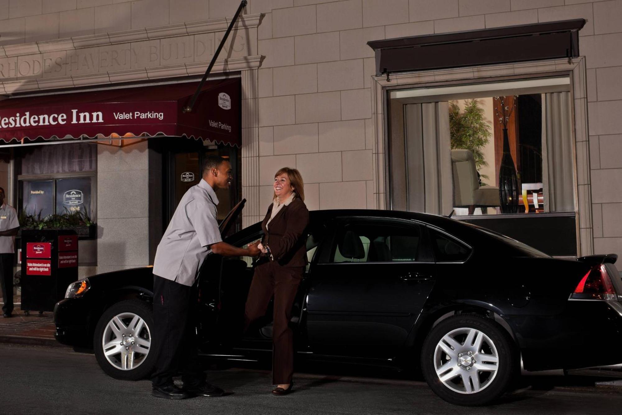 Residence Inn Atlanta Downtown Екстериор снимка